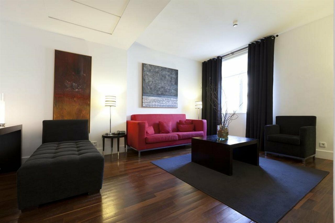 Quatro Puerta Del Sol Hotel Madrid Bagian luar foto
